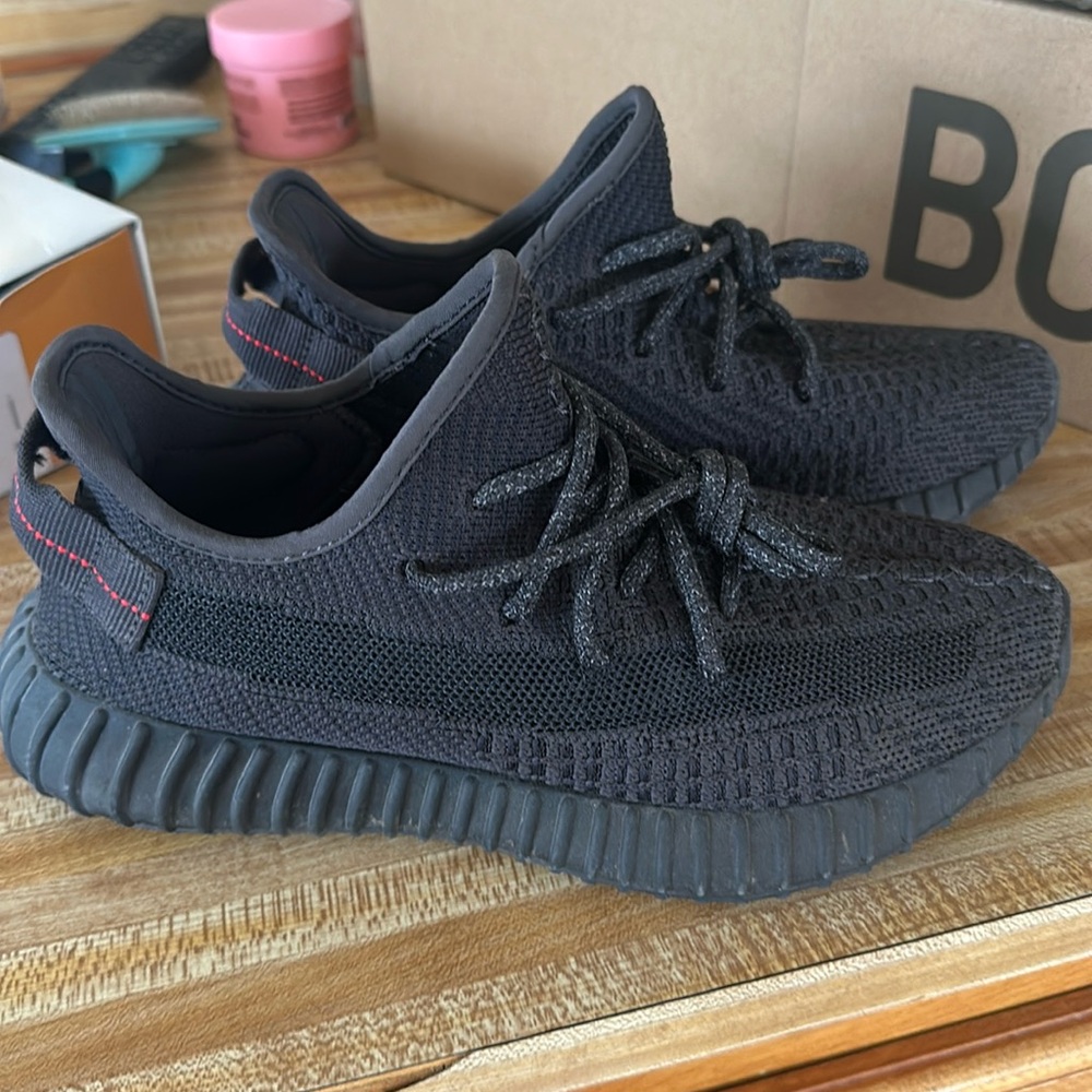 Yeezy boost v2